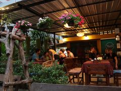 -Tikky Cafe