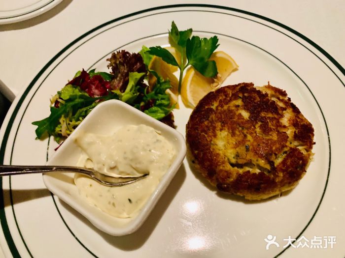 Wolfgang’s Steakhouse 沃夫冈牛排馆(上海白玉兰广场店)招牌蟹肉饼图片