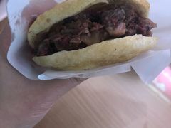 -闫家驴肉老店(华电一校店)