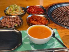 -唯成•韩国炭火烤肉 유성고기