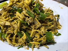 拌茉莉芽-姥家大锅台水库渔家