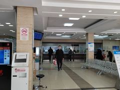 -上海大学附属上海和平眼科医院
