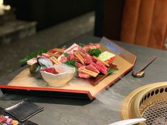-铭牛烧肉·和牛海鲜自助(高新月牙湖店)