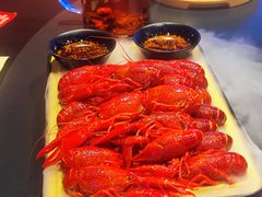 -肥肥虾庄·金牌油焖大虾(杨园滨江时代walk店)