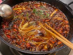 -鸿顺老铁锅美蛙鱼府(解放碑店)