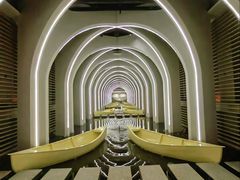 -涨巢·潮玩水疗局