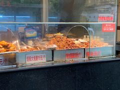 面包甜点陈列柜-老黄记手撕烤兔(玉林街店)