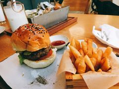 特制牛肉汉堡-EN SPACE恩空间