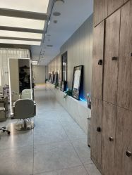 -PE SALON