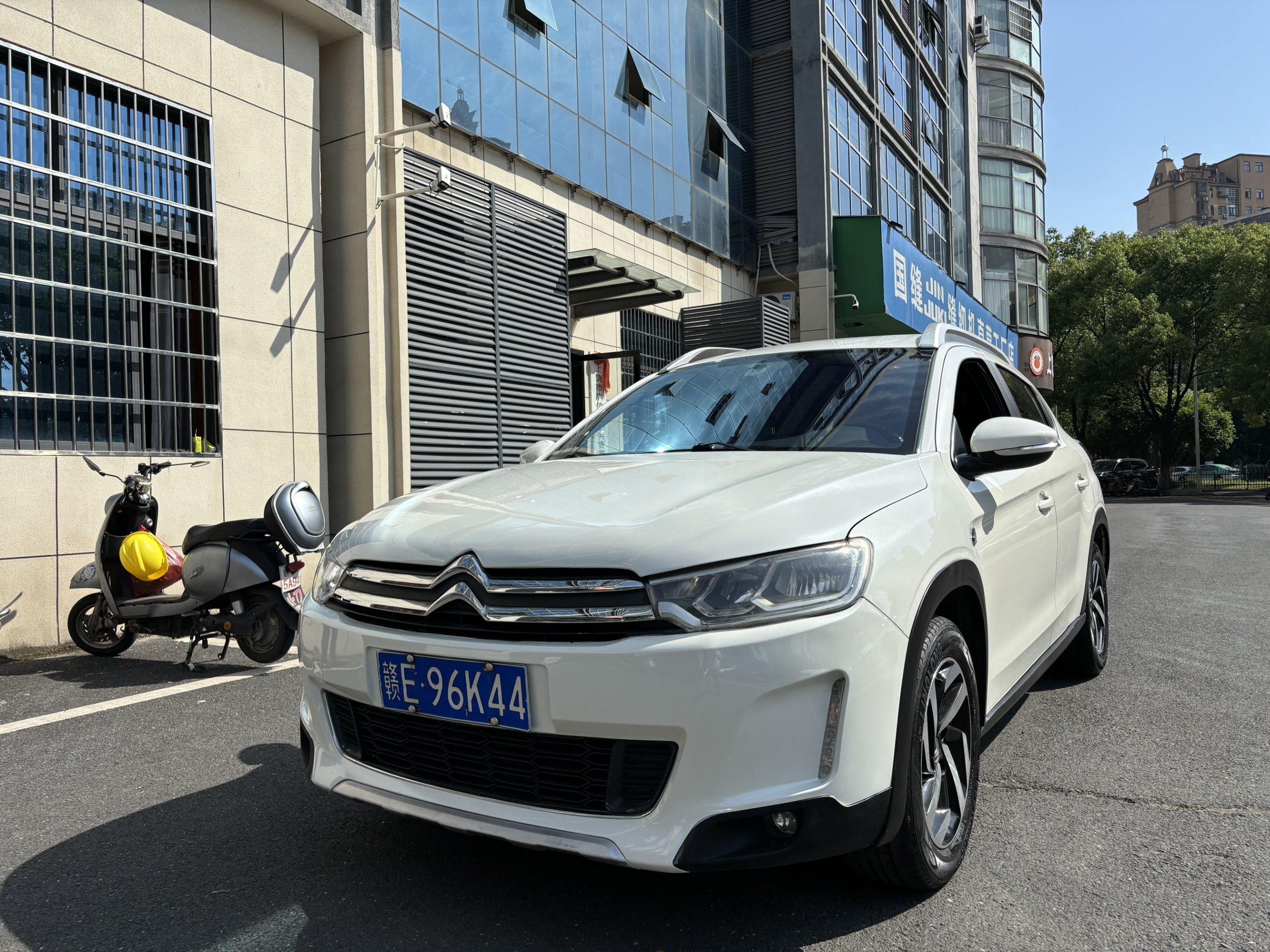 雪铁龙c3-xr 2015款 1.6th