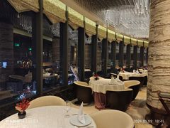 -皇冠假日酒店-B&G51餐厅