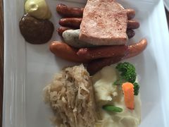 -LENBACH兰巴赫西餐啤酒坊(大连东港店)