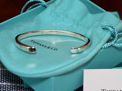 -Tiffany & Co.蒂芙尼
(广州太古汇店)