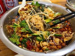 -周良天山牛杂城(天山路总店)