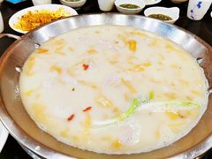 -老来福·非遗酸汤兔(凯旋路店)