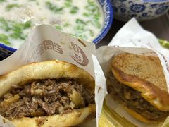 -穆得·老周家牛肉烧饼(普利街店)