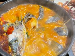 酸汤鱼-毛辣果·酸