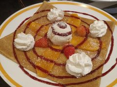 椰奶冰淇淋芒果草莓可丽饼-La Creperie法餐厅(芮欧百货店)