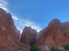 -天山神秘大峡谷