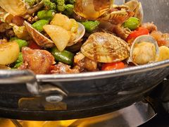 霸王尖辣椒蛤蜊鸡-渔语鱼新川菜Bistro(万象天地店)