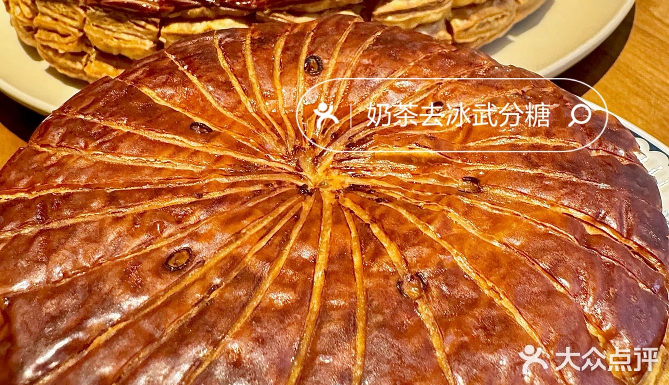 杭州的！杭州的！ 中山北路甜品天堂！唯一的缺点是不能邮寄[流泪]