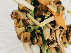 -雀舞云南菜(天津天河城购物中心店)