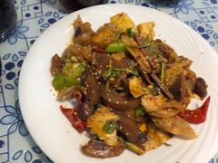 香辣牛板筋-回香楼大连新派清真菜