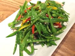 五彩荷兰豆-云海肴·汽锅鸡·云南代表菜(天山百盛优客店)