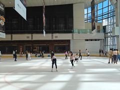 -冰纷万象滑冰场(深圳万象城店)