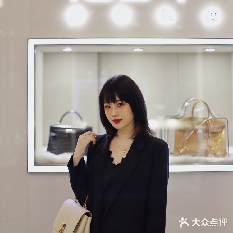 上海探店 | 藏在新天地的宝藏二手中古奢侈品店 