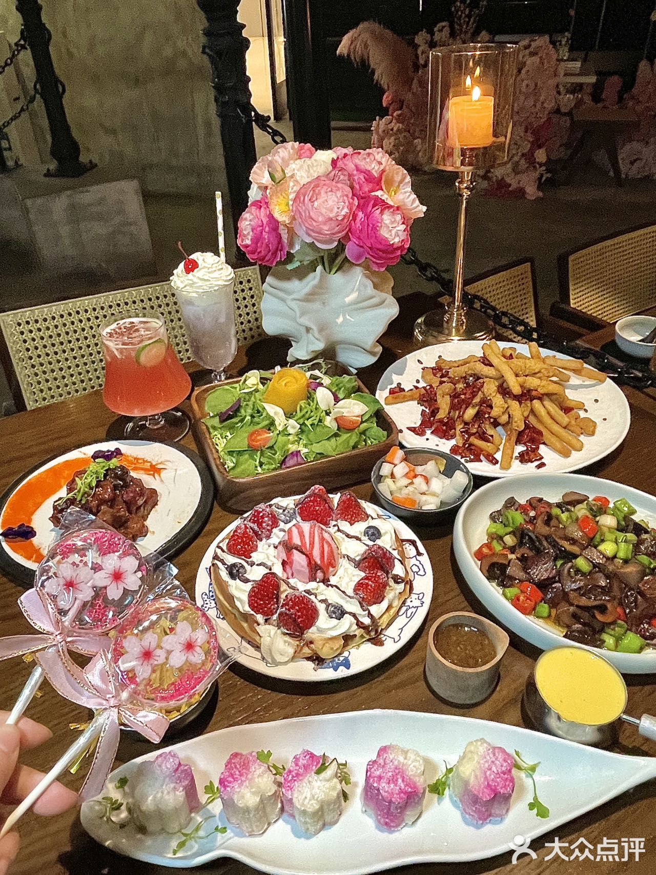 仙女们的春日限定食堂来了！这家餐厅是懂拿捏少女心的！！