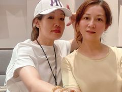 -港丽餐厅(龙之梦长宁店)