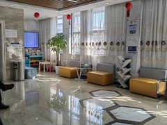 -茂菊口腔连锁(浦东南路店)