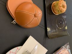 -Salon de The de Joel Robuchon(外滩18号店)