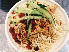 -霄汉牛三鲜湖北砂锅菜(万松园2店)