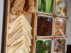 -杨氏青龙虾·吃蟹季(金盛路总店)