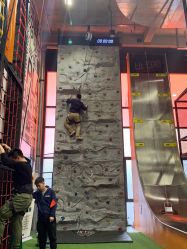 -嗨翻Hi-Fun竞技主题乐园·蹦床团建生日聚会(五棵松华熙店)