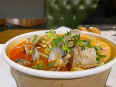 -何记花甲(海岸城旗舰店)