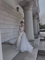 -唯一旅拍·颂当代影像艺术中心(上城店)