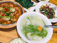 -老滇山寨•云南特色菜•地方菜•民族风情歌舞表演(金碧店)