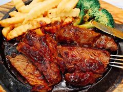 -香港新发烧腊茶餐厅(水围店)