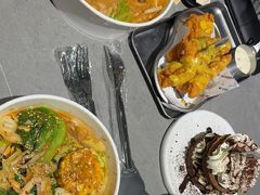 -W COLLECTIVE  DESSERT SHOP
