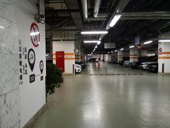 -上海浦东福朋喜来登由由酒店-地下停车场