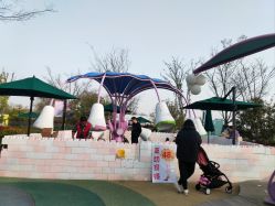 -季高兔窝窝亲子园(上海薰衣草公园店)