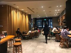 大堂-星巴克臻选(青岛金狮广场店)