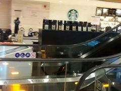 -星巴克(静安嘉里中心B2店)