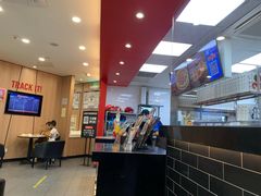 -达美乐比萨(南京路店)
