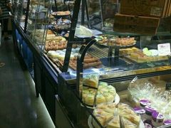 面包甜点陈列柜-万利隆·活力烘焙(人民路店)