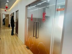 -猴有戏教育戏剧·音乐剧·主持口才·演讲朗诵辩论(环球港华师大校区)