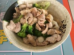 麻辣烫-外交学院大食堂